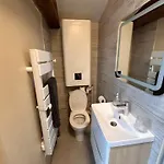 F1 Hyper Centre